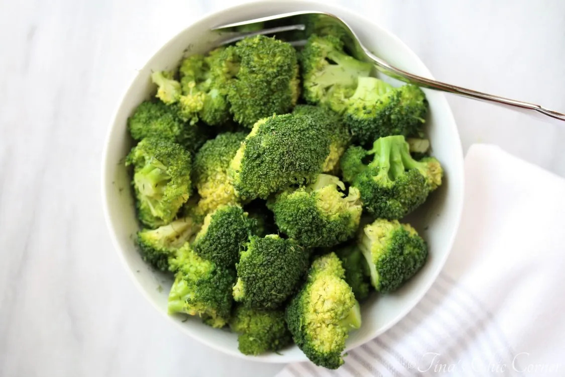 How To Steam Broccoli Without A Steamer 1 Easy Process   How To Make Steamed Broccoli Without A Steamer03 